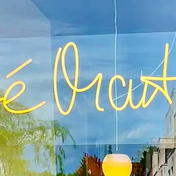 Leuchtschild Neon "Café Martini"